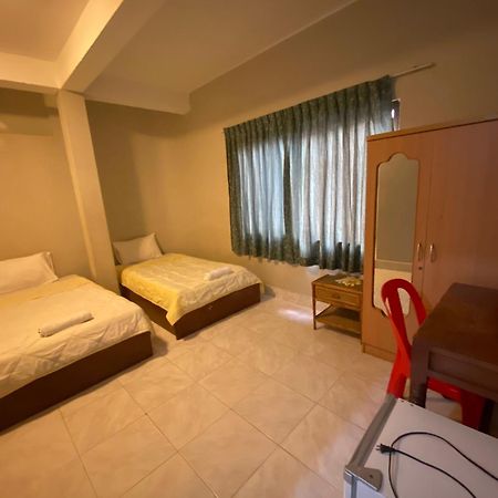 The Grey Guesthouse Phnom Penh Exterior photo