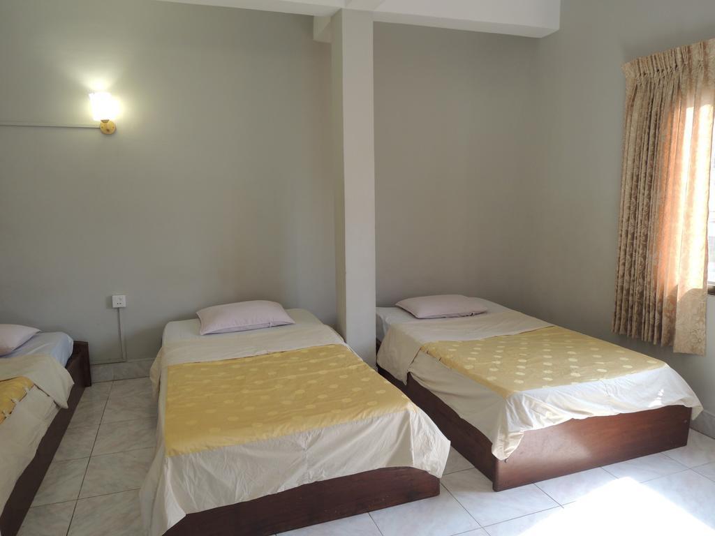 The Grey Guesthouse Phnom Penh Exterior photo