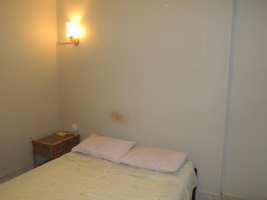 The Grey Guesthouse Phnom Penh Exterior photo